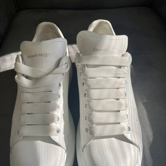 Authentic Alexander McQueen Women’s  Sneakers - Picture 7 of 8
